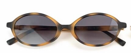 Óculos de Sol Feminino TR Oval 0745  TAM 52-18-140