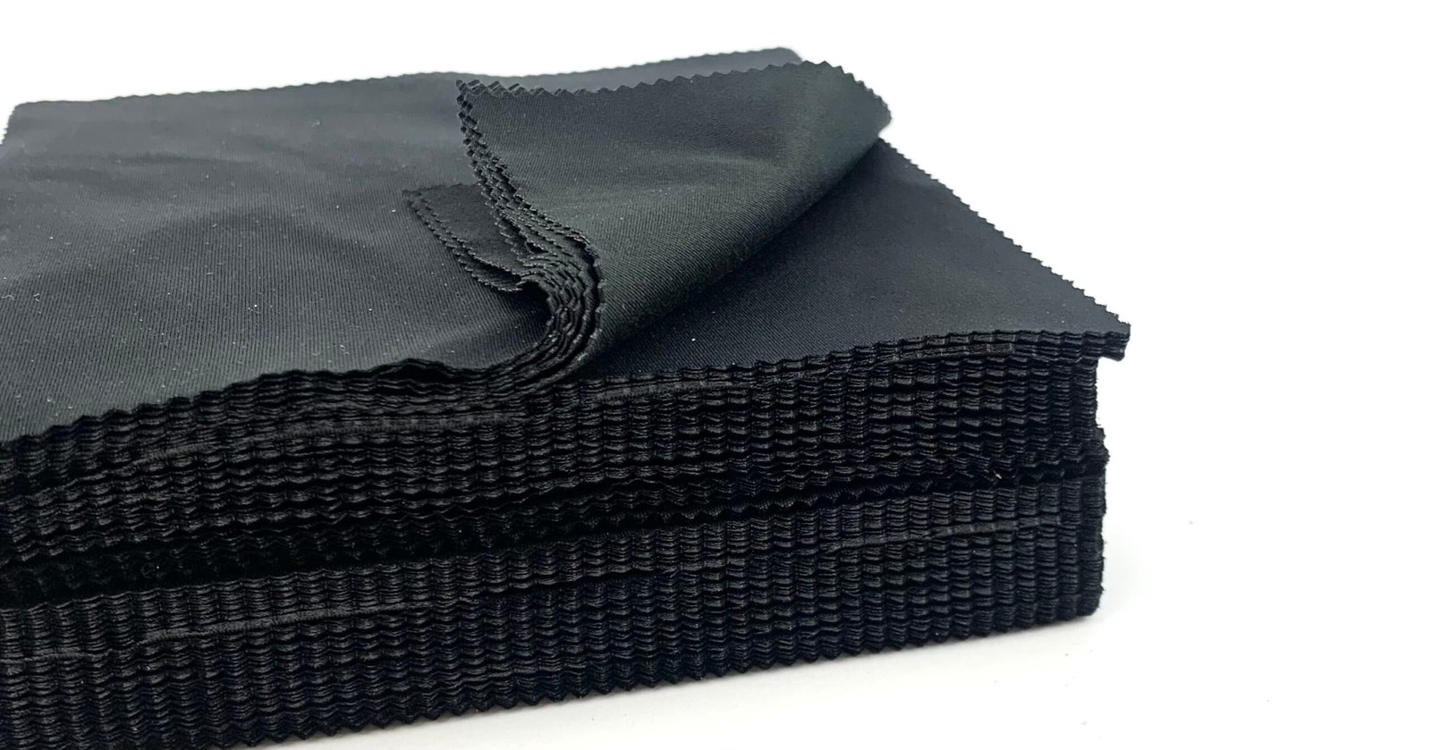 30,00 MICROFIBRA PRETO 109unid Flanela Microfibra Preta (Pacote com 100 unidades) - Imagem 1